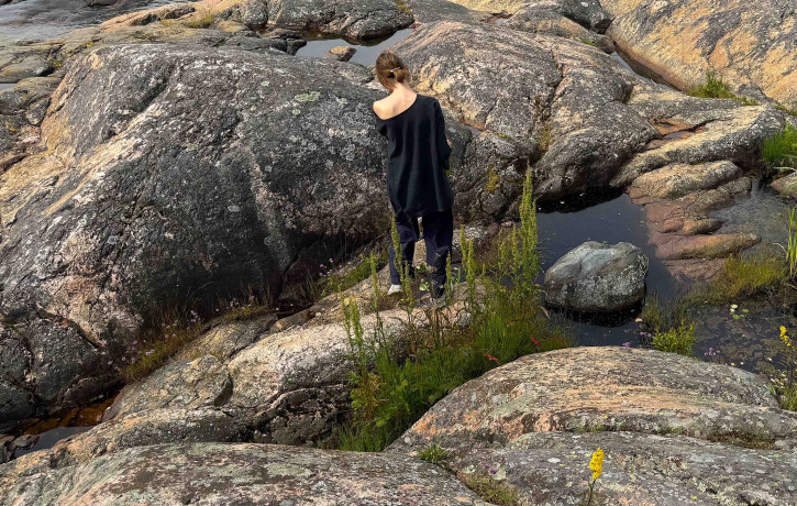 01 HIAP Suomenlinna research at the shore