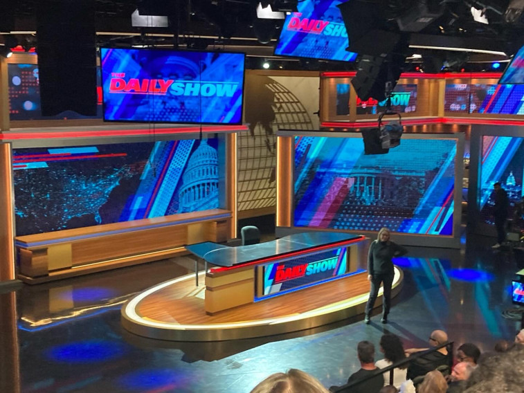 07 daily show v3